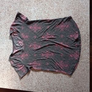 3 shirts sizes XS & S